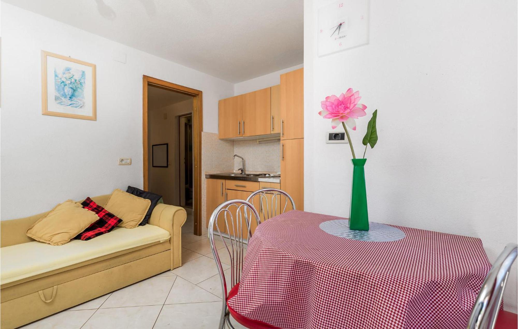 Beach Front Apartment In Punta Kriza With Kitchen Экстерьер фото